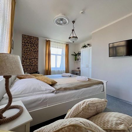 Hotel Na Krásné Vyhlídce Olsina Esterno foto