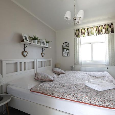 Hotel Na Krásné Vyhlídce Olsina Esterno foto