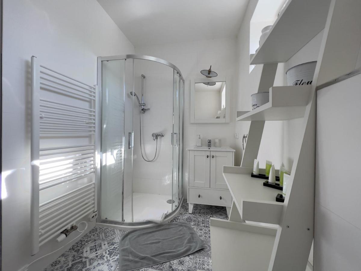 Hotel Na Krásné Vyhlídce Olsina Esterno foto