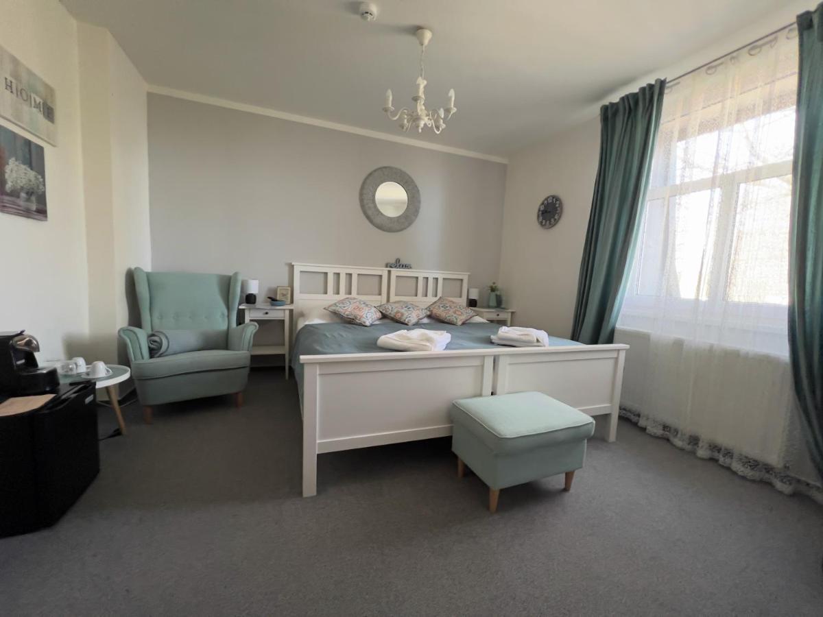 Hotel Na Krásné Vyhlídce Olsina Esterno foto