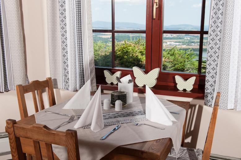 Hotel Na Krásné Vyhlídce Olsina Esterno foto